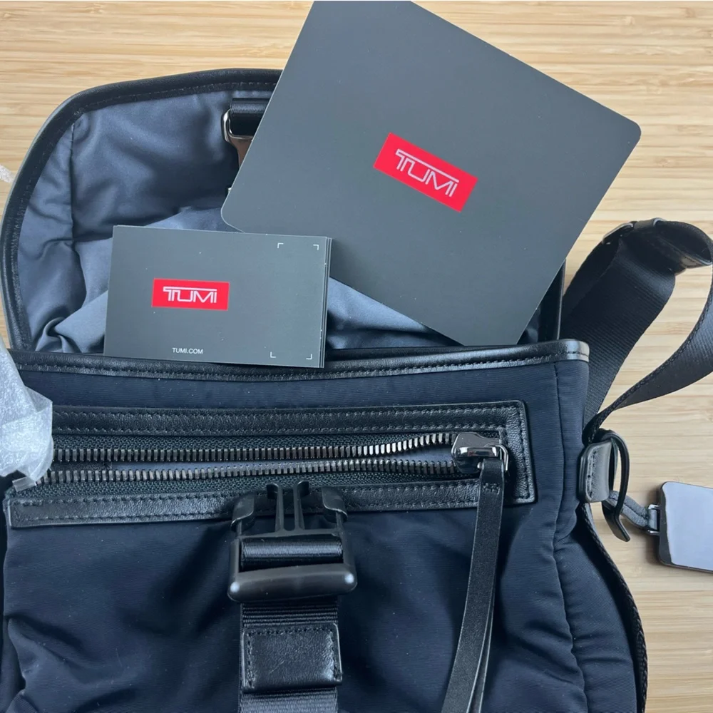 Tumi Unisex 79011NVY Shoulder Bag Blue Black Nylon Leather NEW - Picture 5 of 9